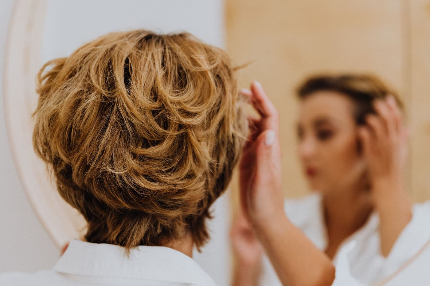 Coupe courte femme : ce qui change au quotidien